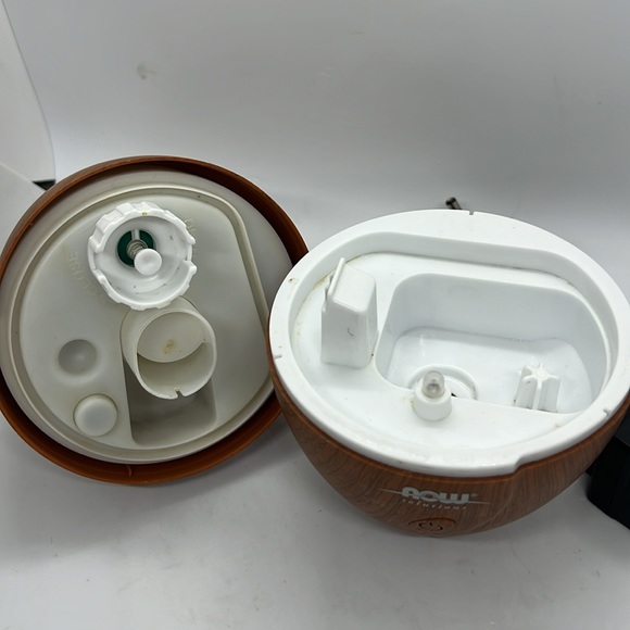 Now Solutions Ultrasonic Diffuser EO Mist Faux Wood Design - Picture 5 of 12